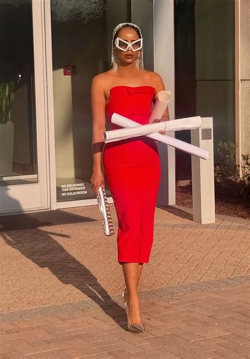 Your LuXury Brand Architect | 20 years in the real estate arena. Every successful business starts with a vision. The right property strategy turns that vision into equity. Commercial real estate isn't just about square footage. It's about vision, structure, and long-term income. Whether you're building a • mental health practice • group home • wellness center • or service-based business The right property strategy turns a concept into a performing asset. Development. Renovation. Placement. If yo