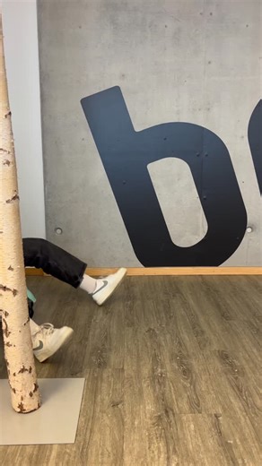 20 reactions | Jetzt durchstarten mit Google Vehicle Ads! Bringe deinen Fahrzeugbestand ganz oben in die Google Suche — mit Bild, Preis und allen Infos.  Finde weitere Informationen auf unserer Landingpage oder rufe direkt durch! Den Link findest du ebenfalls in unserer Story.  https://bdrops.de/google-vehicle-ads | bdrops Werbeagentur | Facebook