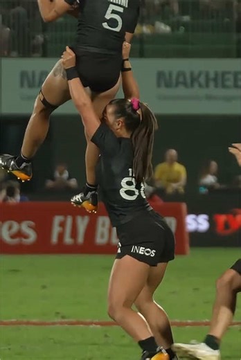 Ferocity of womens rugby🔥💪🏼#rugby #worldcup #srongwoman #girlpower #knockout #tackle #tiktok #viralsport #rugger #womenathletes