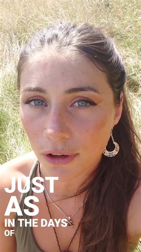 ✨ Divination ✨ I have mentioned the word divination a lot on this page, but what exactly is it? Well to put it simply, it is an ancient practice which involves telling the future or interpreting current situations. It has been used by every single ancient culture worldwide. Examples include using divination to interpret a good harvest or to gain military insights. In most traditions, especially Celtic, nature was used to divine messages and insights. This stretched from the flight of birds to cl