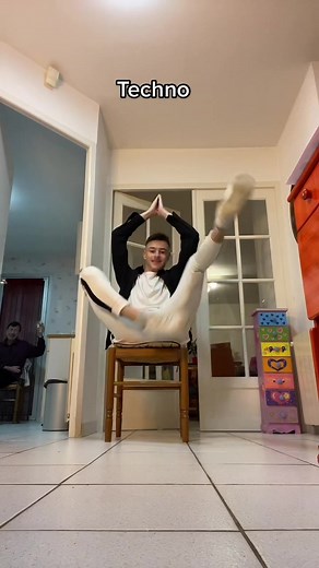 Le retour de Kitty et Hugo Hilaire: Quel est votre prof préféré?