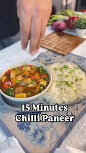 15 minutes Chilli Paneer Recipe 😍 Ingredients:- 200gm paneer cut into cubes Oil and saute paneer Bell Peppers (red green and yellow) Onion (sliced) 1 sachet @chingssecret Paneer Chilli Massala Water Cook till thickens Garnish with spring onions and sesame seeds #love #food #foodie #recipe #cook #cooking #chingssecret #lovedesichineese #chinese #chings #masterchef | MasterChef Gurkirat Singh