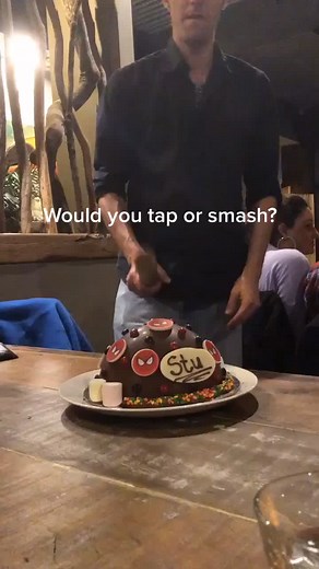 Tap or smash? #sydneysmashcakes #smashcakes #chocolate #tapthat #smash #spiderman #marvel