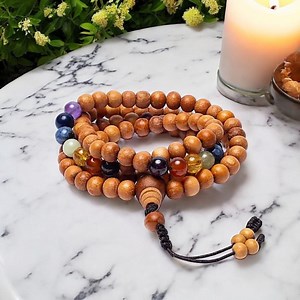Handmade Chakra Mala Kadamwood - 7 Chakra Stone - Kadam Wooden Beads - Amethyst - Lapis Lazuli - Iolite - Peridot - Citrine - Agate - Garnet - Etsy Canada