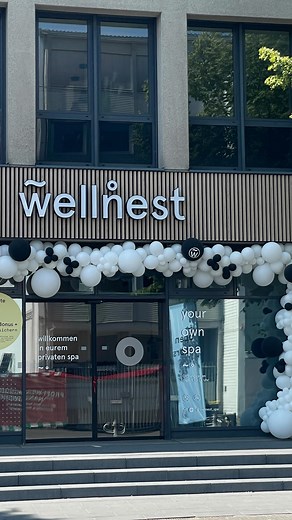 dein privates spa on Instagram: "BONN - we’re ready 💙 Vielen Dank an alle, die heute bei unserem open doors day mit uns auf die neue Filiale in Bonn angestoßen haben 🥂 Wir freuen uns auf die ersten entspannten Gesichter morgen 🧖🏻‍♀️✨ @wellnest_spa #wellnest #wellnestbonn #bonn #privatespa #timetobe #neueröffnung"