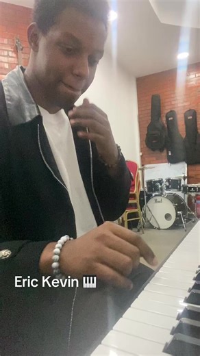 Once upon time ,, 🎹 beginners had to learn this piece 🌟😊#classicalmusic #piano