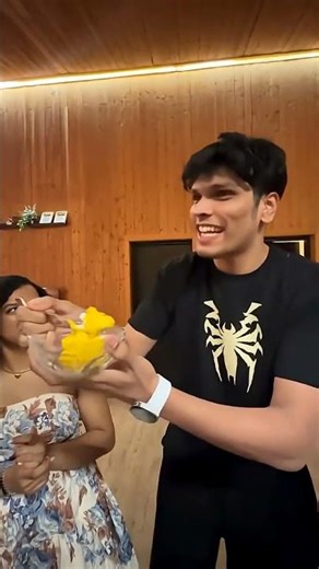 Cake pe dost ke shakal print kar di🥰🥰. ‪@SlayyPointOfficial‬ ‪@Mythpat‬ #slayypoint #mythpat #yt