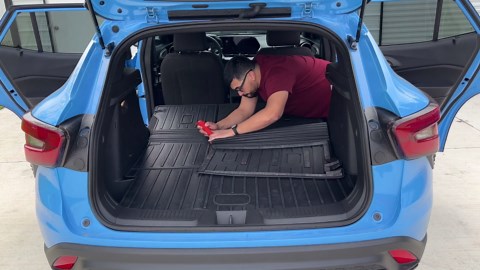 Here is the installation video of my 2024 chevy trax trunk mat！