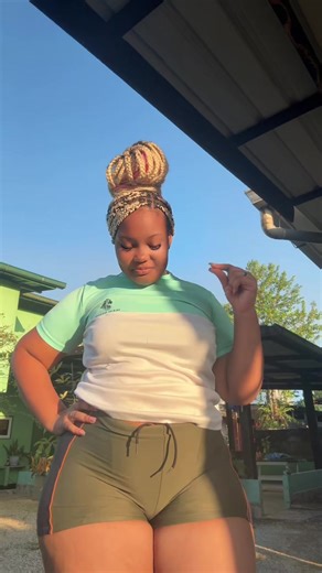 Clock It: The Suriname Dance Sensation