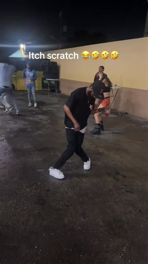 QUESTIMES on Instagram: "😂🔥 - 🎥: @naldo_wildlife"