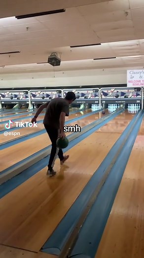 Bowling Fails Compilation: Hilarious Bowling Incidents