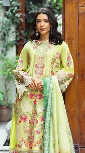 Move your thumb according to the circle✨ Thousands of women in the UK are wearing our suits — are you next? 🇬🇧🇵🇰 Being far from Pakistan doesn’t mean you have to feel far. Our suits carry the story, you just have to wear them.👗 🖤 Shop our latest arrivals before they’re gone. 📦 Free UK Delivery | Easy Returns | Authentic Dresses | StyleAloud.com UK - Gul Ahmed Fashion authorised UK retailer