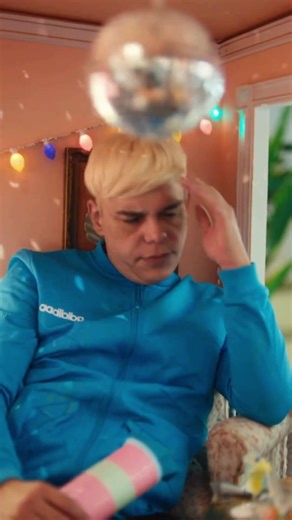 Waking up hung over at the Dollhouse 🏠