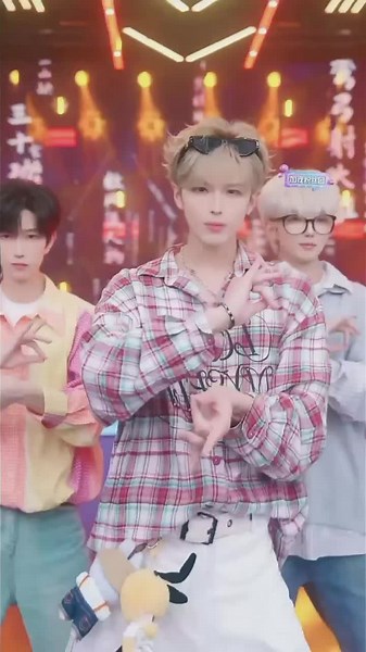 #tiktoklive #livehighlights #livegift #heartsignal #markoflove 💛蒂卡_TIKA_JM💛, cảm ơn bạn vì đã đặc biệt ủng hộ phiên LIVE của tôi! Tôi sẽ tiếp tục sáng tạo nội dung LIVE hay hơn!