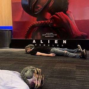 It'll scare your face off. 👽💀 ICYMI: The Facehuggers and Chest Bursters took over at Harkins Cerritos last week. 👀 Experience Alien: Romulus at Harkins THIS weekend. https://www.harkins.com/movies/alien-romulus | Harkins Theatres