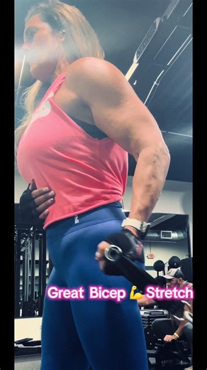 Cable Machine Bicep Curl: Enhance Your Arm Day