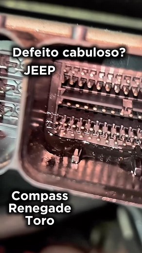 Welison Souza on Instagram: "P0520 pressão de óleo do motor O óleo sobe até a unidade eletrônica através dos fios! isso é causado pelo sensor de óleo estourado #mecanica #jeep #renegade #compass #oficina"