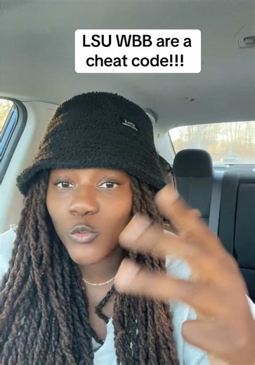 “At what point do we admit LSU WBB is a cheat code?” If you agree, drop a basketball 🏀 emoji below #CheatCodeHoops #LSUTakes #WBBTalk #WomensBasketball #HoopsDebate