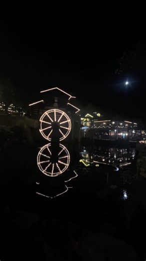 MWG made a stop at one of my favorite scenic spots in Dollywood — the Grist Mill. 🌙✨ The Christmas lights reflecting on the rippling water, the full moon overhead, and the warm glow from inside the mill make it one of the most peaceful places in the park. And of course… you can’t beat the cinnamon bread. 😍 More Dollywood Christmas moments coming soon! #MidwesternersGuide #Dollywood #PigeonForge #SmokyMountainChristmas #GristMill #CinnamonBread | MidwesternersGuide