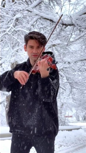 Mozart 40 ❄️ Modern Violin Remix in a Snowstorm | Epic Winter Performance