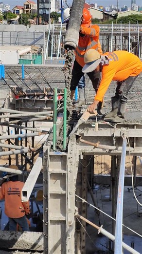 How to Pour Concrete Columns Like a Pro: Pump & Vibration Guide