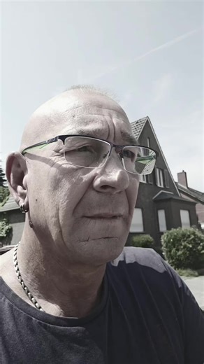 #funny #Meme #comedy #duet #foryoupage #trending #tiktok #goodvibes #MemeCut #aifilter #fyp #spaß #CapCut