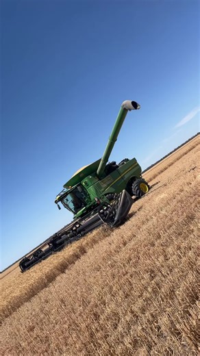 John Deere Harvesting in Australia 2023