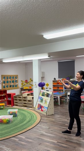Kassandra didn’t know how to play zoom ball until this morning 😂 and discovered it was a new favorite game! You learn something new everyday I guess 🤷🏼‍♀️ #yegoccupationaltherapy #occupationaltherapy #yegot #pediatricot #otmom #sensoryplay #regulation #finemotorskills #yeg #momshavefun #alwayslearning❤️ #alwaysgrowing #learningsomethingnew | Mighty OTs