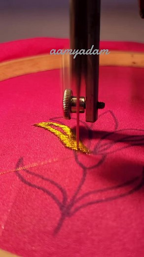 Creating Gold Petals: Metallic Thread Zigzag Stitch Pfaff 1021 Sewing Machine