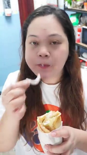 1.3M views · 8.3K reactions | No Kneading, No Oven! Ganito lang pala kabilis gumawa ng Flat Bread para sa Chicken Wrap | KIKAY Cravings | Facebook