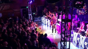 To master one style of guitar playing is incredibly difficult and rarely achieved. How about mastering Rock, Boogie Woogie, Blues, Jazz, Swing, Be-Bop, Punk, Shred etc etc and be able to seamlessly transition from one to the other and make it all work with the chill ease and simplicity of drinking a great bourbon and all the while with a smile on your face having the time of your life and looking real good while you’re doing it? How about that? Who can do that? @briansetzer59 can. @officialgrets