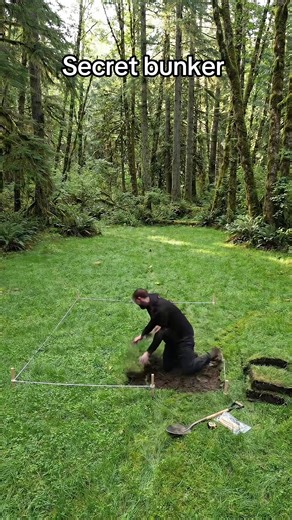 He built a massive underground room in a beautiful large backyard! 🌿🏡 Watch this satisfying transformation from a pristine green lawn to a high-tech hidden hideout. This DIY construction timelapse shows every step: carefully cutting and removing the fresh turf, excavating the deep soil, pouring the reinforced concrete shell, and installing the invisible hydraulic trapdoor perfectly blended with the grass. If you love hidden rooms, satisfying backyard builds, and secret man cave projects, this 