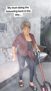 157K views · 5.4K reactions | 藍 with a bit of Dirty Dancing  haha..90s mum be like.... #fypシ゚ #comedy #dance #90s #laugh #smoke | Lots of laughs with Tracy Graham | Facebook