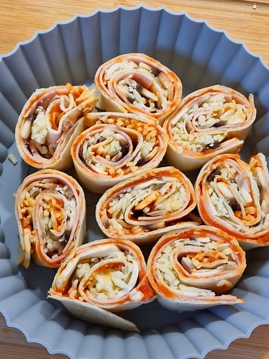 Quick and Tasty Tortilla Pizza Recipe