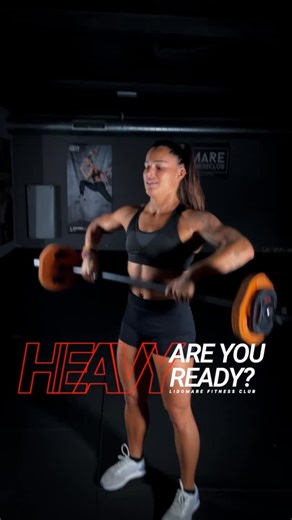 Lidomare Fitness Club on Instagram: "Body Pump HEAVY llega a nuestro GYM para revolucionar tu entrenamiento. La nueva actividad Les Mills está causando furor entre quienes buscan resultados reales. Es la evolución de la clásica clase Body Pump que ya conoces y amas. Aquí trabajamos con pesas más pesadas para desafiar de verdad tus músculos. Ritmos más lentos y menos repeticiones maximizan la fuerza y la hipertrofia. Cada movimiento se ejecuta con control, técnica y potencia. Combinamos levantami