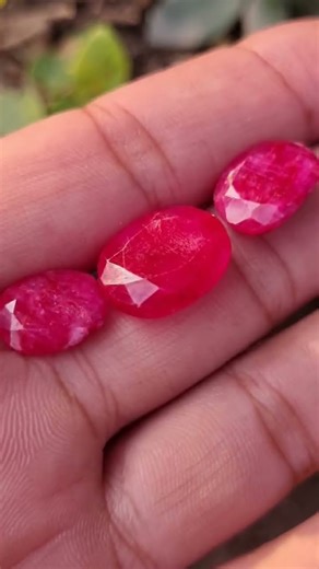 Exquisite Pigeon Blood Ruby - Premium Quality for Rings | Kashmir Origin