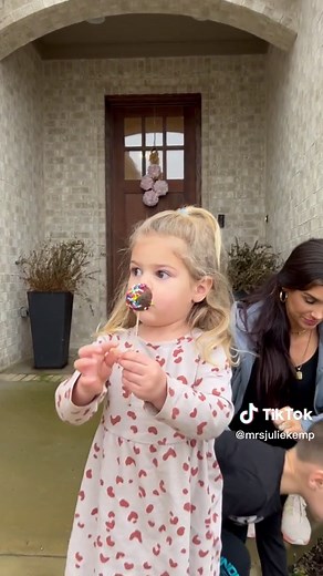 Bye bye binky! 👋🏼 Savannahs turn to bury her binky and see what grows! Anyone remember when we first did this with EJ? It worked like a charm! (And was so fun!) I was skeptical that it would work as well with Savannah.. but we hyped her up to “bury her binky” for a week beforehand and she was a champ! How did you get rid of the binky?! 😅