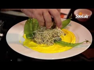 Receita de creme de ricota com broto de trevo e ervilha torta