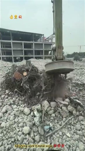 Metal scraps of construction : Loading by magnet 🧲