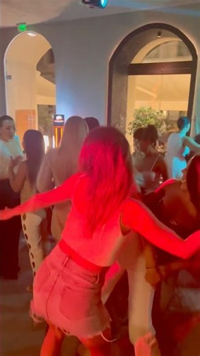 Girls Went Wild Dancing to Daddy Yankee – Rompe (En Directo) 🔥💃 DJ Robelo 😎