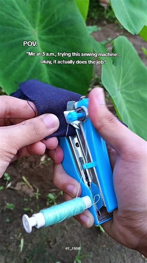 Discover the Handheld Sewing Machine's Magic!