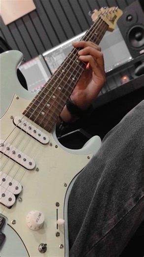 This song raised an entire emo generation 👏🏼 Paramore — That’s What You Get