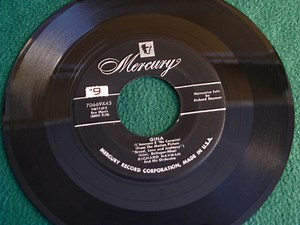 Richard Hayman And His Orchestra - Gina (L'Ammore É 'Nu Canario) / Tears On Satin