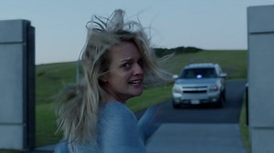 Elizabeth Moss thrills in sci-fi horror film 'The Invisible Man'