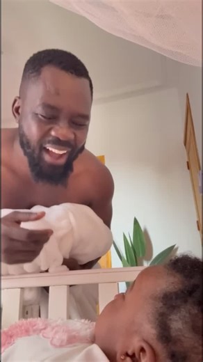 jules beco | Un dure à cuire sur le meta … Poupou à la maison…. Eh wai l’homme souffre…. Berceuse en GOURO🤣🏃🏾‍♂️# | Instagram