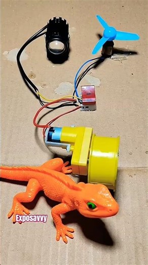 Polarity Switching Trick with Bike Fog Light & DC Fan ⚡ Amazing DC Motor Hack #Shorts #dcmotor #tech