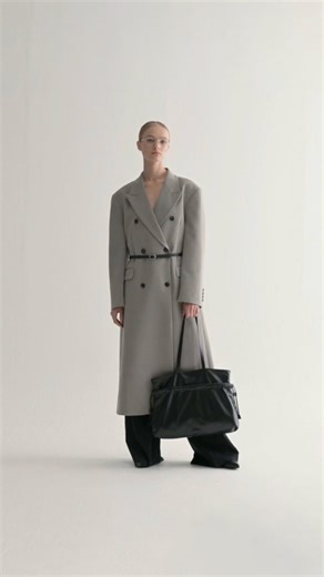 외국인모델에이전시 | AL MODELS 에이엘모델 on Instagram: "루스(Luse) for @fromwhere_official 💌 almodels_info@naver.com 📱 (+82) 010-3227-2399 / 010-2993-2399 #ALMODELS #에이엘모델 #FROMWHERE #프롬웨얼 Uploaded by AL MODELS for portfolio and promotional use."