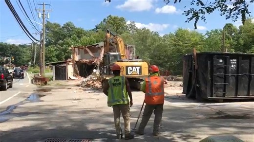 Watch: Historic Saddle River hardware store is demolished