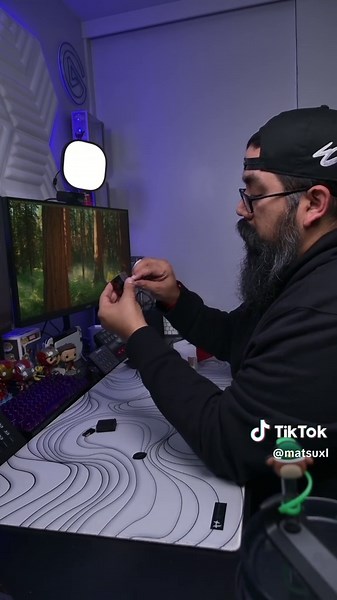 Unboxing and Setup of OBSBOT Meet 2 Webcam