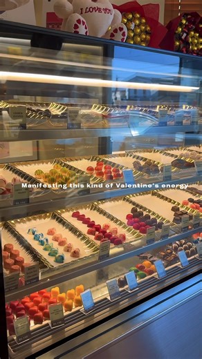 Curated for your perfect Valentine’s moment 💕🍫 #JavaLoungeColombo #ValentinesDay2026 #ChocolateBouquet | Java Lounge